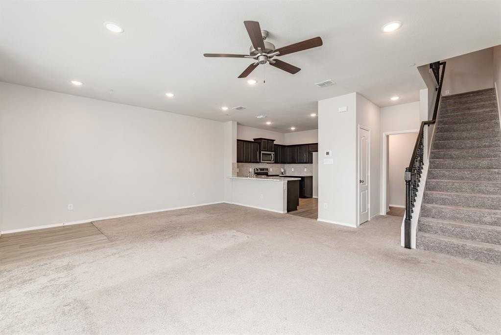 2216 Canongate Dr - Photo 2 of 15