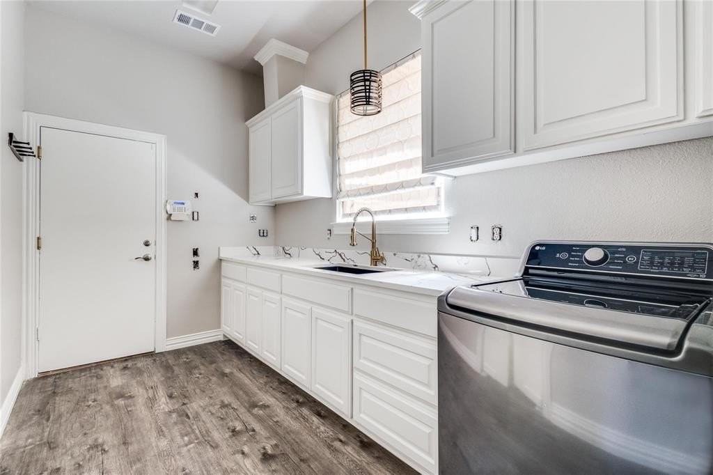 804 Shorecrest Dr - Photo 6 of 16