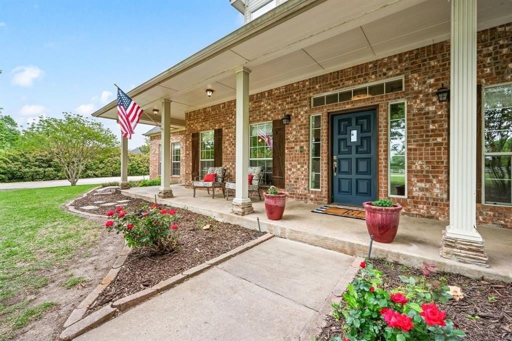 4411 Glenwood Ln - Photo 5 of 40