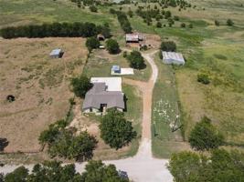 featured image of 255 Frog Pond Rd