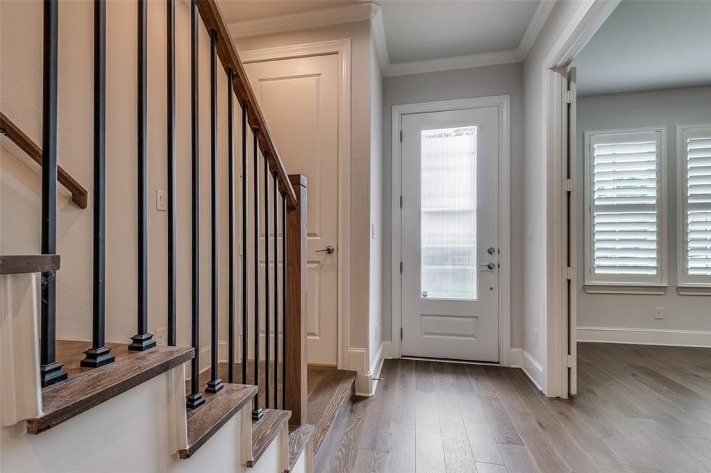 614 Dalton Ln - Photo 7 of 26