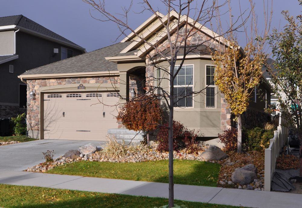 3638 Ropemaker Rd - Photo 2 of 36