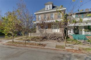 3901 Newport Ave #2E - Photo 1 of 1