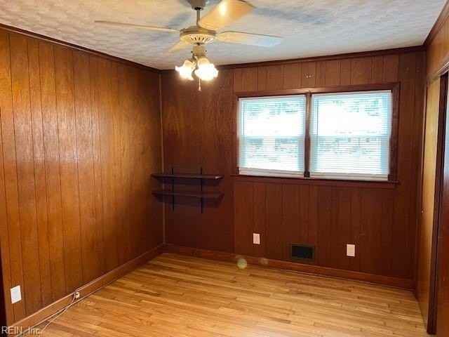 8485 Woodcock St - Photo 6 of 12