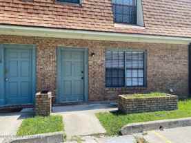 1300 Arlington Ln Ne #129 - Photo 1 of 1