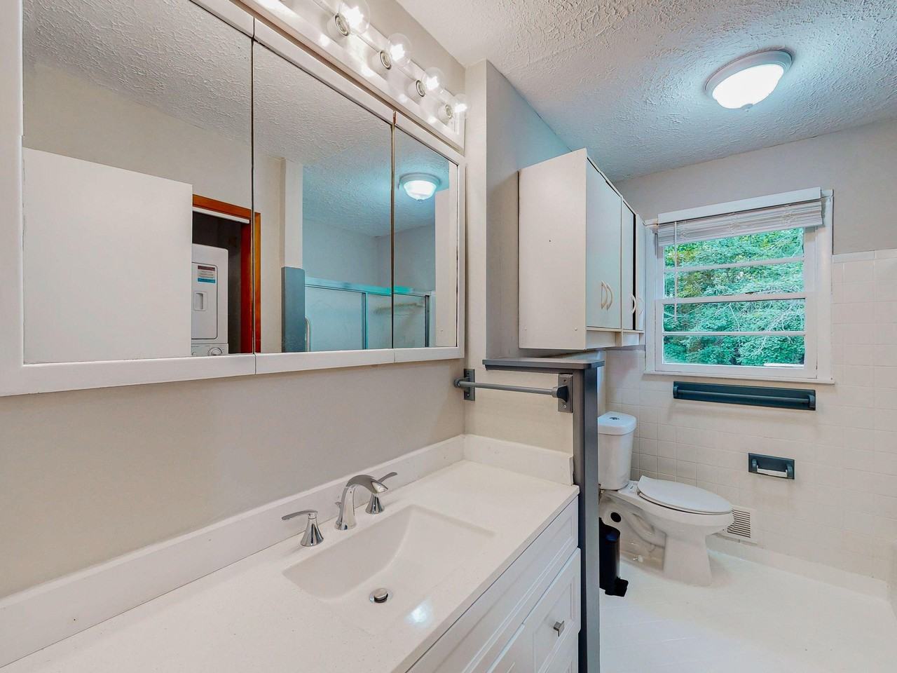 Scott Ln Sw - Photo 3 of 11