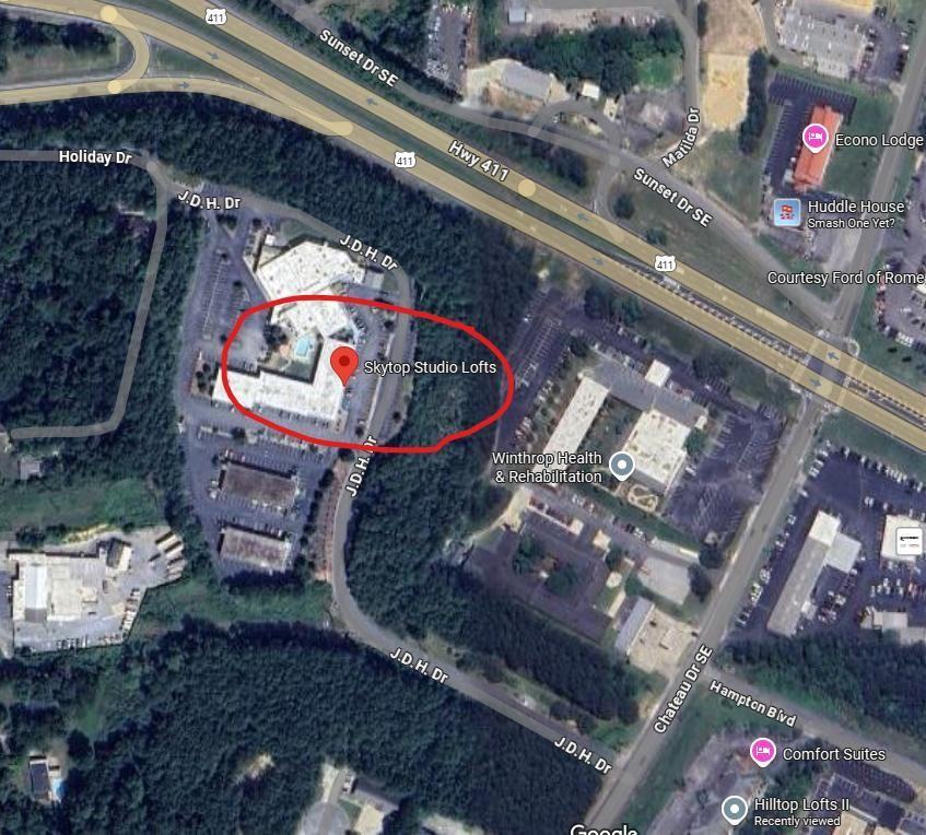 Chateau Dr Se - Photo 2 of 10