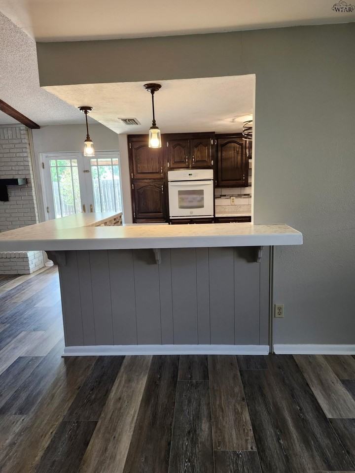 916 Kiowa Dr - Photo 5 of 11