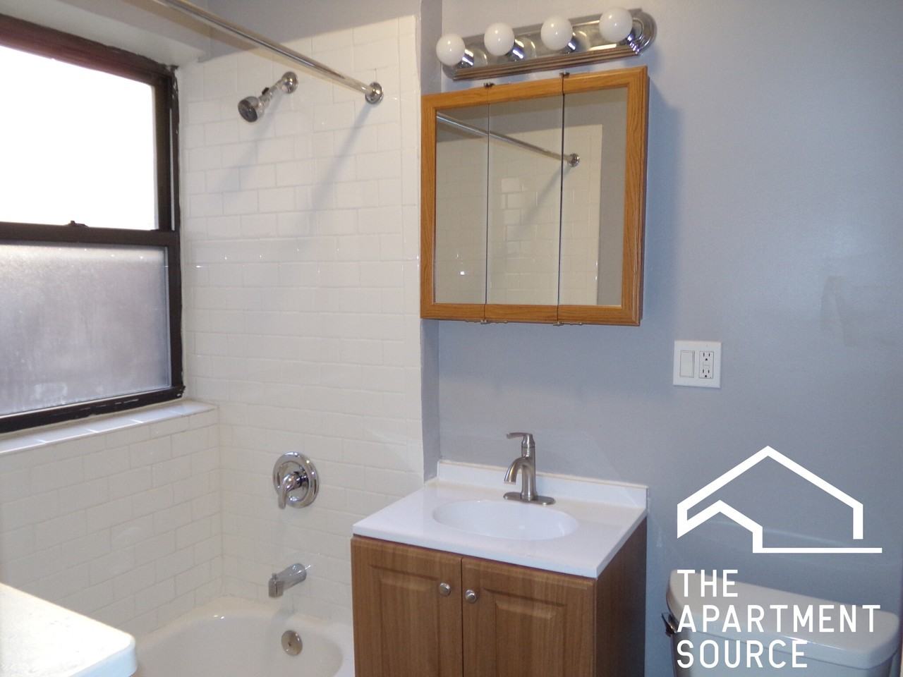 3600 W Sunnyside Ave #2 - Photo 3 of 11