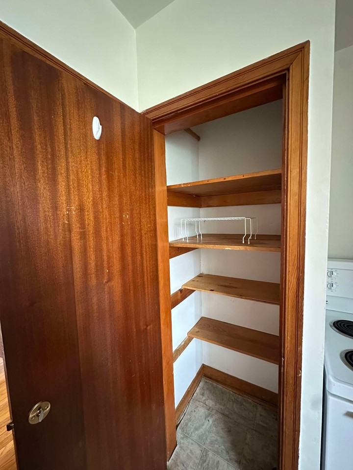 228 Victoria Rd #2 - Photo 5 of 10