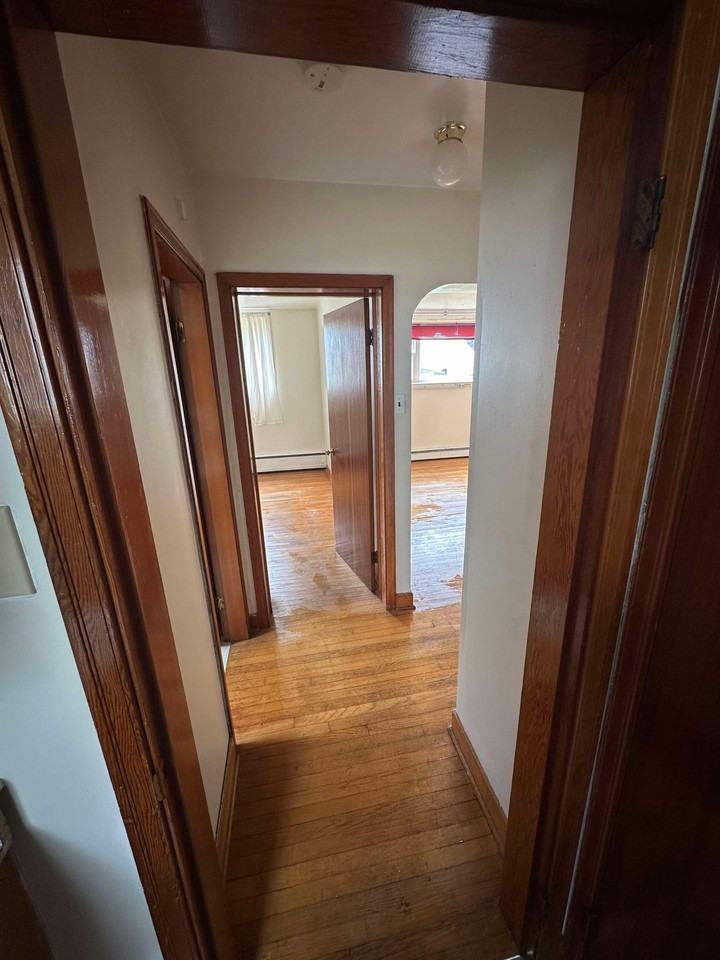 228 Victoria Rd #2 - Photo 6 of 10