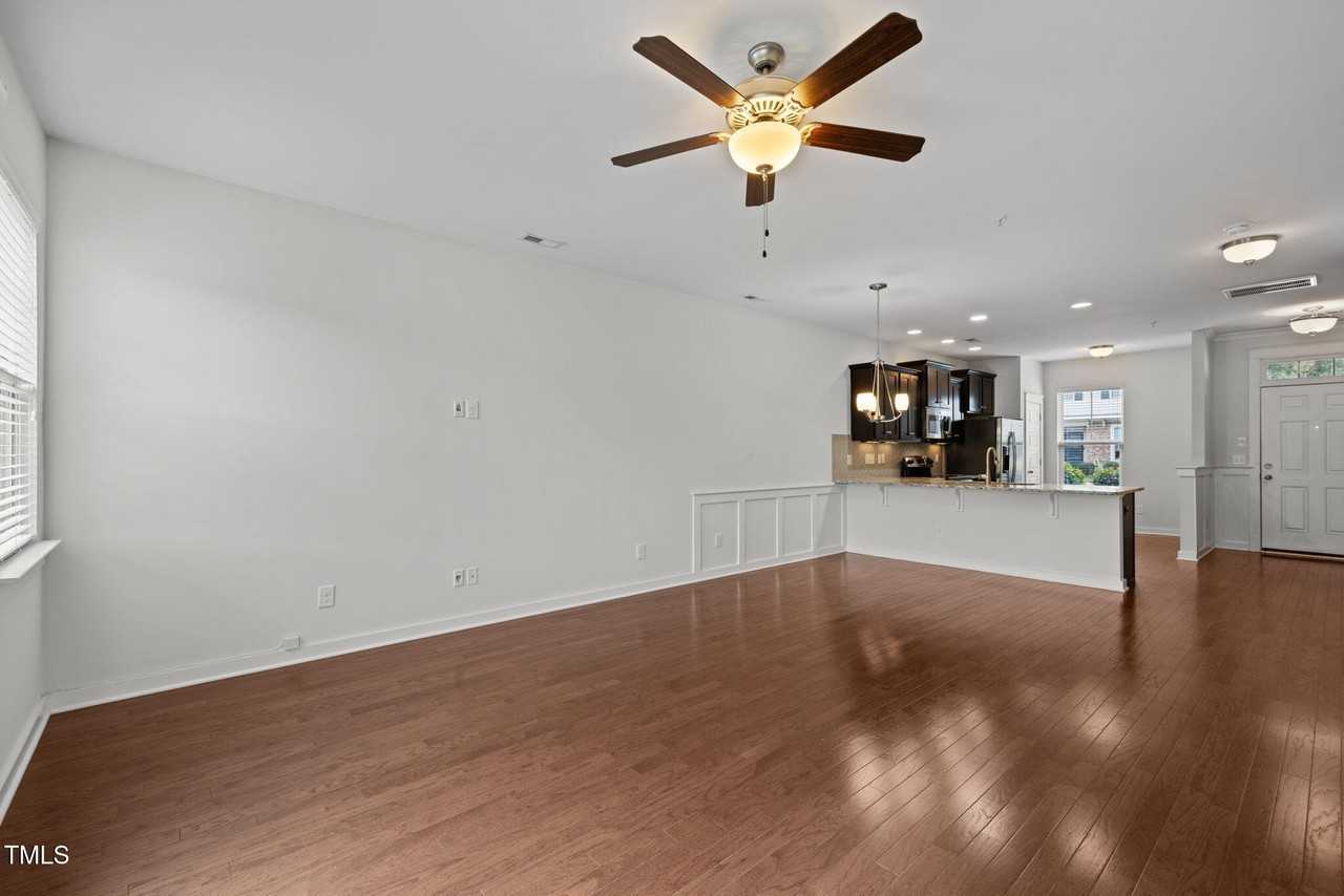 6426 Swatner Dr - Photo 7 of 34