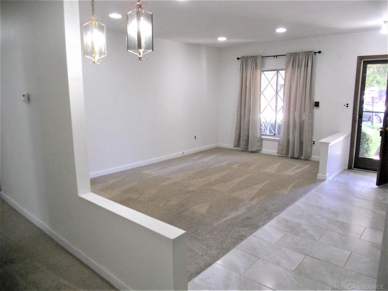 13587 Terra Santa Drive - Photo 5 of 36