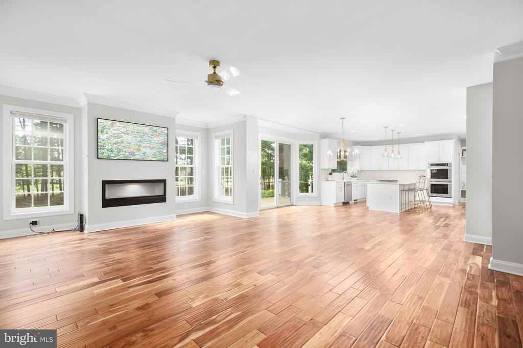 11304A Chivalry Chase Ln - Photo 3 of 50