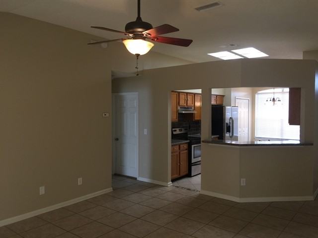 8028 Bridgecreek Dr W - Photo 3 of 12