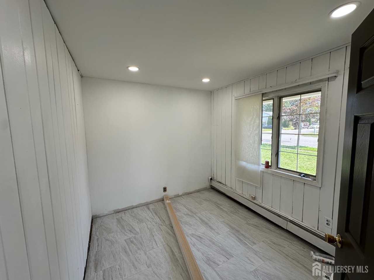 128 Homes Park Ave - Photo 2 of 24