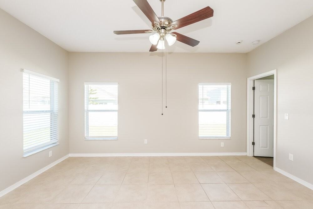 1807 Bonita Bluff Ct - Photo 3 of 16