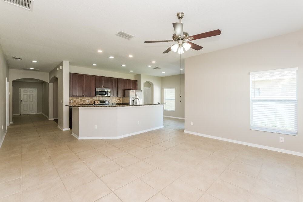 1807 Bonita Bluff Ct - Photo 4 of 16