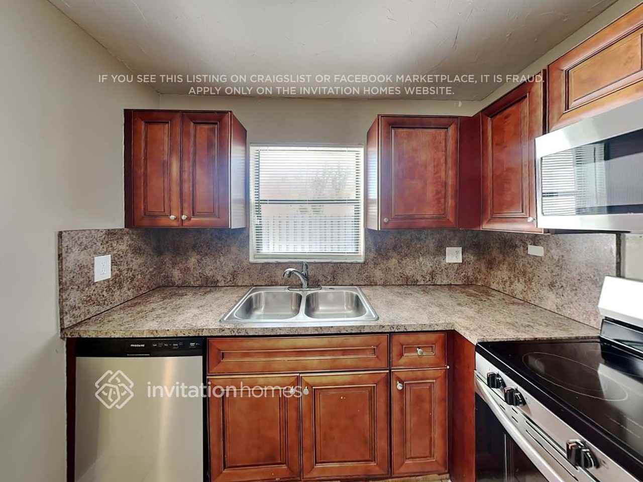 1978 Monks Ct - Photo 5 of 17