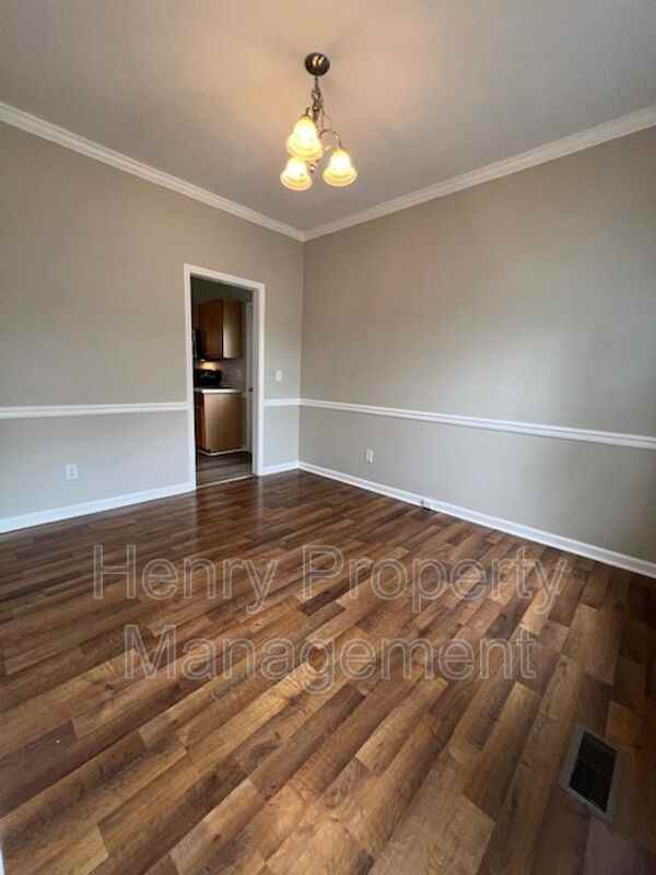 5716 Brookshadow Dr - Photo 5 of 19