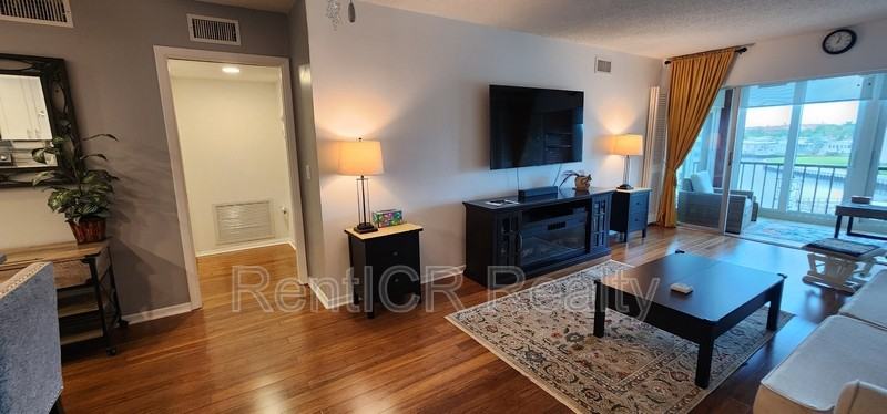 19029 Us Highwaynorth #8-23 - Photo 6 of 14