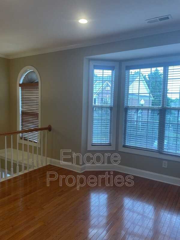 3005 Imperial Oaks Dr - Photo 6 of 17