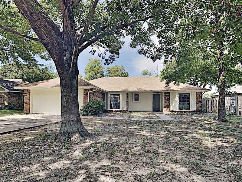 2510 Valley View Dr - Photo 4 of 29