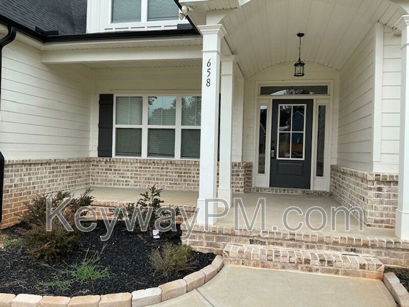 658 Broadsword Way - Photo 4 of 34