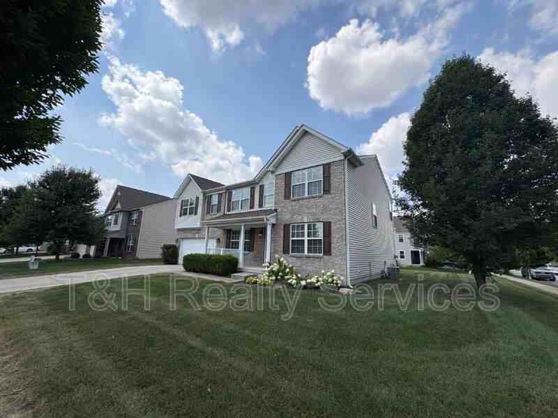 13046 Greendale Ln - Photo 3 of 45