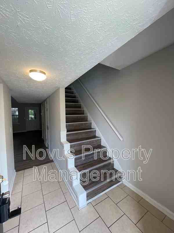 753 South St - Photo 3 of 19