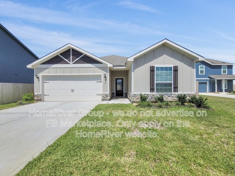 313 Kim Ln - Photo 2 of 32