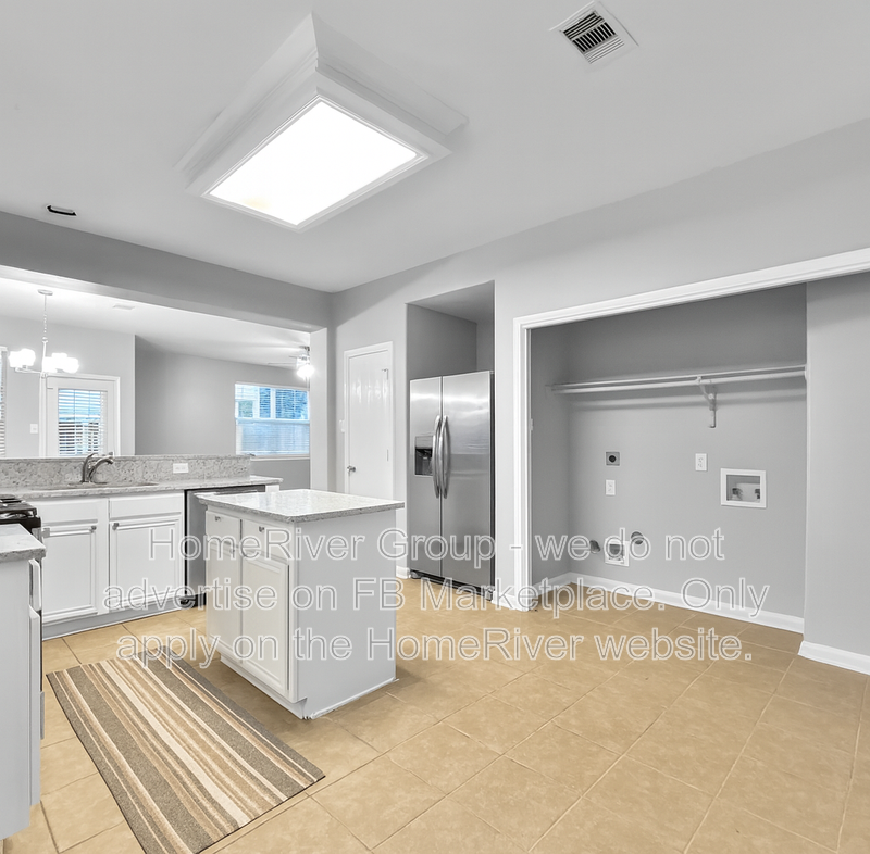 835 Forest Ivy Ln - Photo 3 of 28