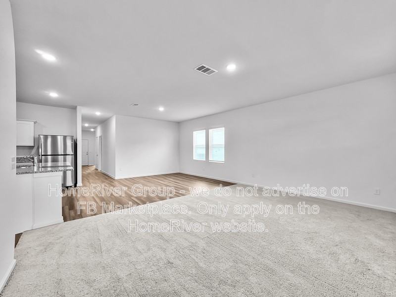 28414 Selsdon Ct - Photo 3 of 29