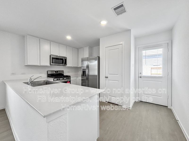 6022 Standpiper Loop - Photo 7 of 26