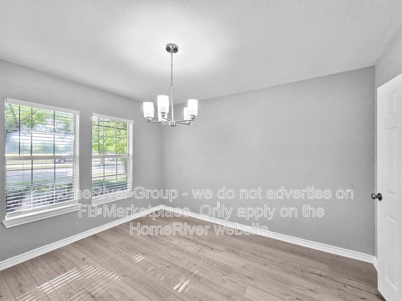 124 Clear Creek Dr - Photo 3 of 25