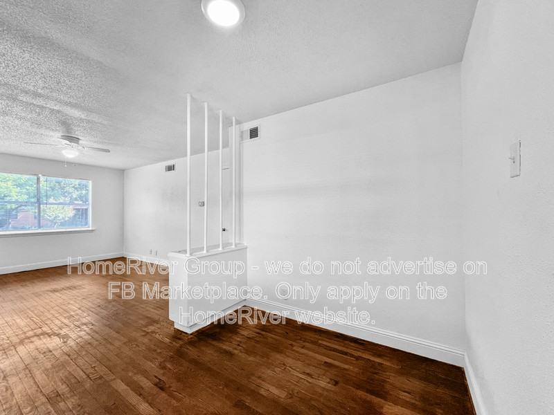 2820 Hillglenn Rd - Photo 4 of 32