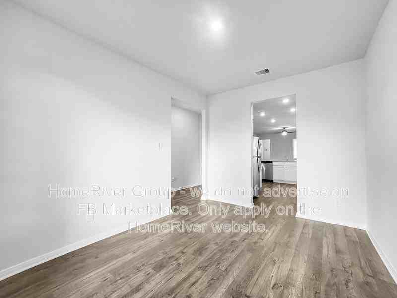 7622 Thrips Ln - Photo 3 of 22