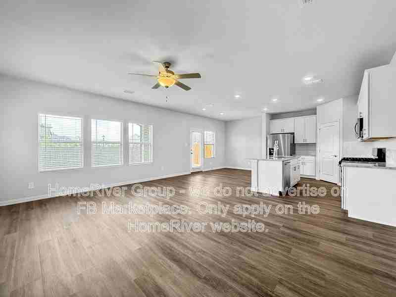 419 Bertney Dr - Photo 3 of 22