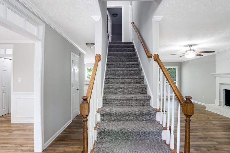 130 Cedar Creek Ct - Photo 2 of 20