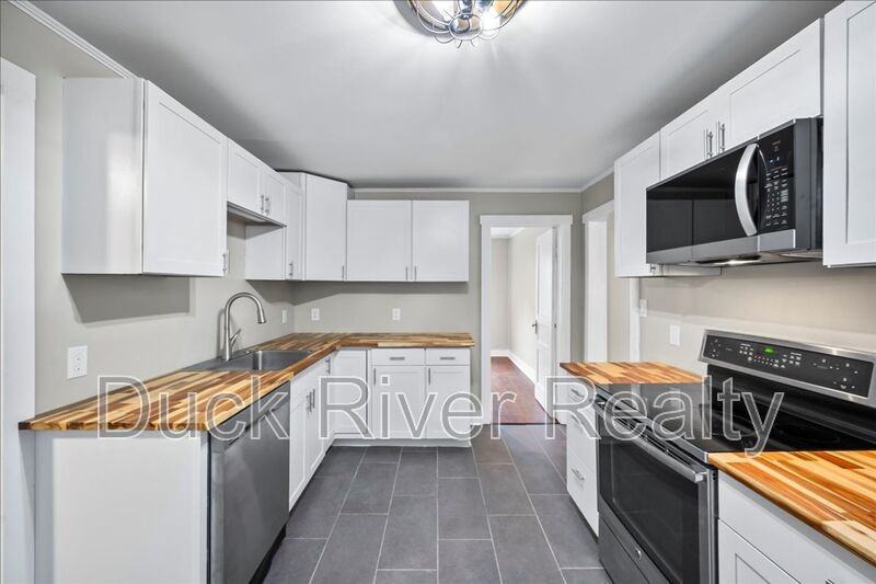 509 Hardwick Ave - Photo 2 of 17