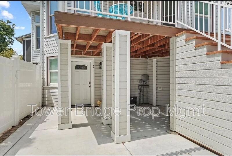 3154 53rd St #1 - Photo 3 of 24