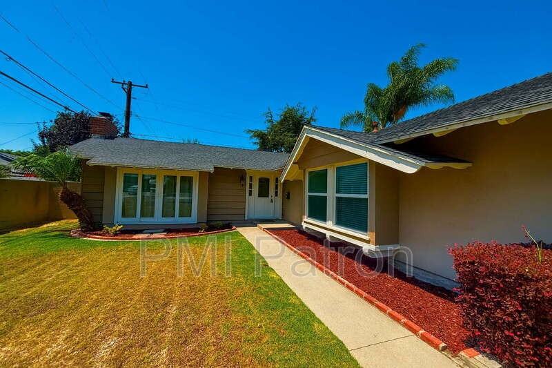 11391 Davenport Rd - Photo 2 of 26