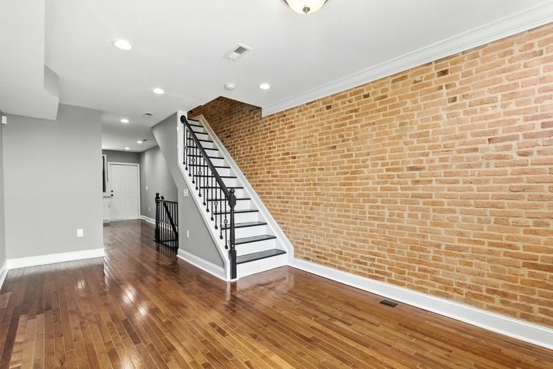 2220 Henneman Ave - Photo 2 of 22