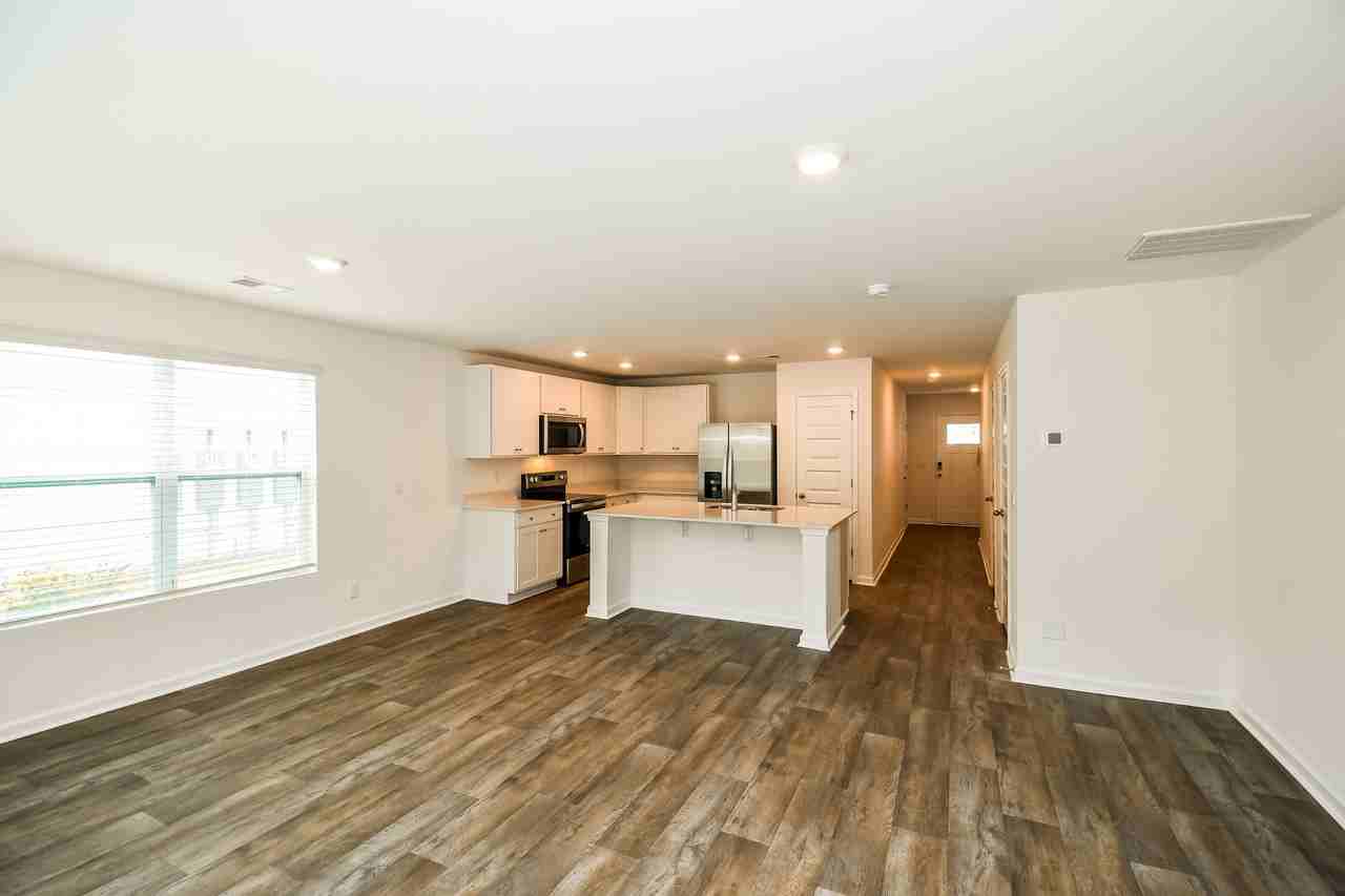 41 Striker Rd - Photo 7 of 50