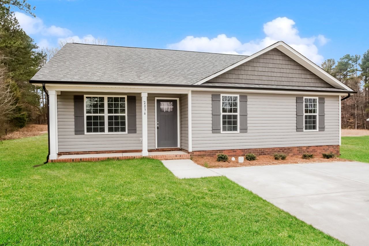 2836 Enon Church Rd - Photo 3 of 17