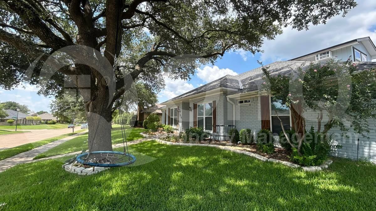 4405 Blystone Ln - Photo 3 of 10