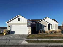 featured image of 3196 Stella Dr