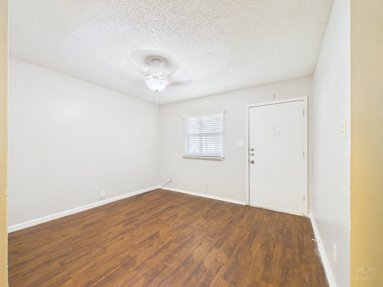 2401 Manor Rd #136 - Photo 2 of 12