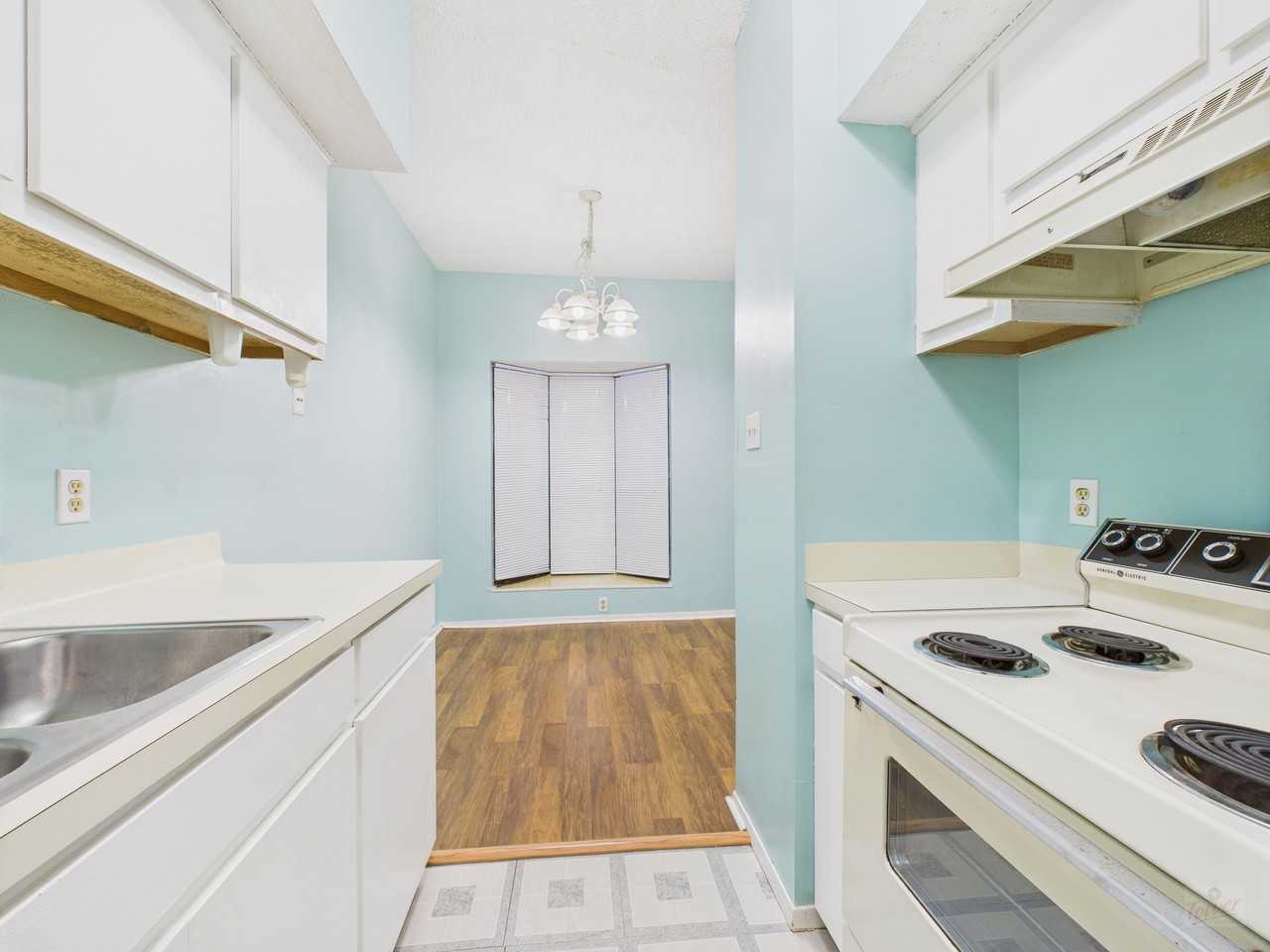 3316 Guadalupe St #220 - Photo 5 of 13