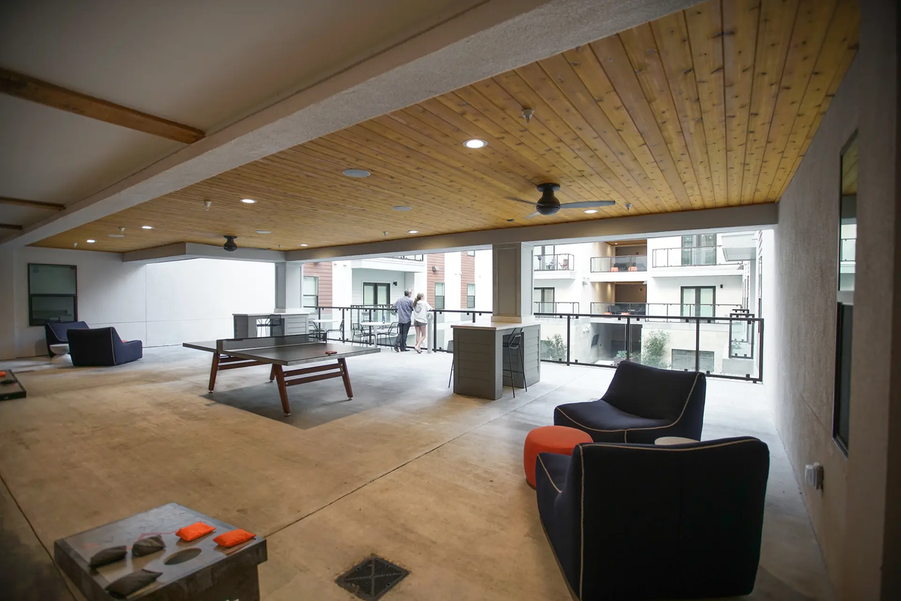 2414 San Gabriel St - Photo 5 of 11